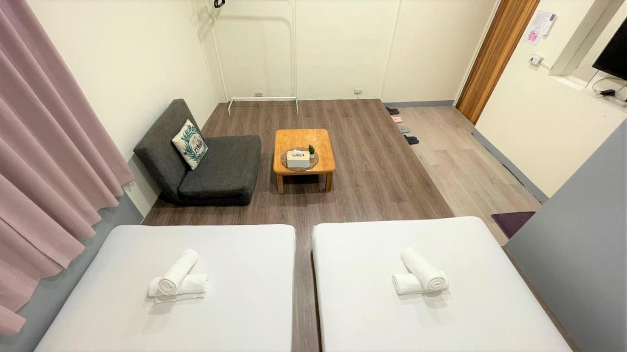 Fengjia 08 Home Taichung Exterior photo