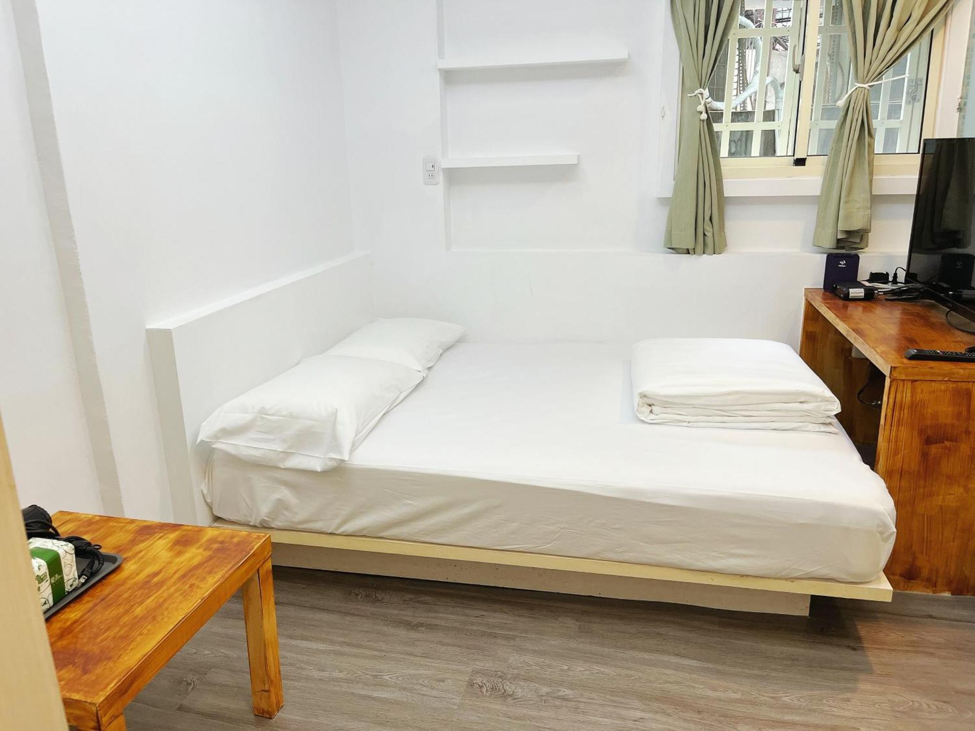Fengjia 08 Home Taichung Exterior photo